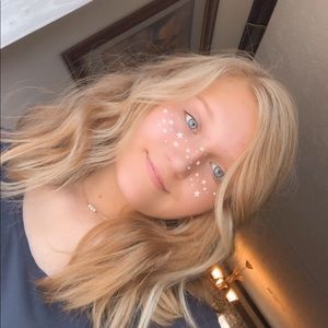 Meet your Posher, Brooke